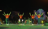 Sôi động lễ hội biểu diễn âm nhạc đường phố của tuổi trẻ Nghệ An tại biển Cửa Lò