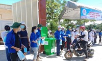 Hơn 1.000 thanh niên Hà Tĩnh ‘đội nắng’ tiếp sức mùa thi