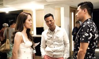 Đạo diễn Mai Hiền (giữa) chỉ đạo cảnh quay của Việt Anh và Quỳnh Nga