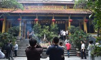 Giáo hội Phật giáo Việt Nam cho phép các chùa hoạt động bình thường, tạm chưa đón khách quốc tế và Việt Kiều. Ảnh: HOÀNG MẠNH THẮNG