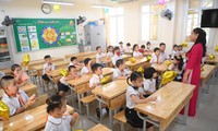 Dự kiến tăng phụ cấp ưu đãi 10% cho giáo viên mầm non