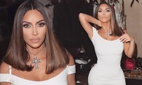 Kim Kardashian trẻ trung, váy ngắn tôn đường cong bốc lửa