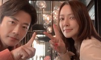 Vợ chồng tài tử &apos;Nấc thang lên thiên đường&apos; kỷ niệm 12 năm ngày cưới