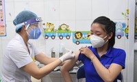 Những mũi tiêm vắc xin COVID-19 đầu tiên tại Hà Nội, Hải Dương và TPHCM