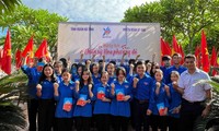 Sôi nổi Ngày Chiến sĩ tình nguyện Hoa phượng đỏ tại Hà Tĩnh