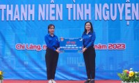 Ra quân tình nguyện hè ở địa phương. Ảnh: Duy Chiến 