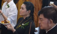 Nghệ sĩ Việt hát đưa tiễn NSND Diệp Lang