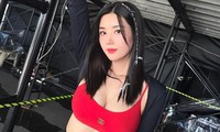 Nữ ca sĩ nổi tiếng sau màn trình diễn nóng bỏng với áo xuyên thấu ở lễ hội nước