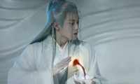 Cảnh phim máu chảy như vòi phun nước bị chê quá giả