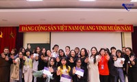Sinh viên ứng phó với quấy rối tình dục trực tuyến trong bối cảnh COVID-19