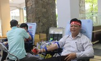 Giảng viên truyền cảm hứng hiến máu trong ngày hội &apos;Chủ nhật Đỏ&apos; tại trường ĐH Kiến trúc TP. HCM