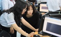 Hai trường đại học cho học sinh lớp 10 thi xét tuyển đại học