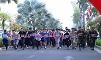 Đoàn viên, thanh niên Bệnh viện Quân y 175 hưởng ứng Ngày chạy vì sức khỏe toàn dân