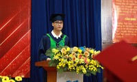Nam sinh học song ngành và bảng thành tích ấn tượng