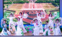‘Mùa Hè Xanh HUTECH 2023’: Đêm hội văn hóa gắn kết tình chiến sĩ với bà con tỉnh Đồng Tháp 