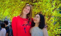 Những sinh viên quốc tế lần đầu trải nghiệm Tết Việt