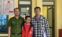 Cháu bé nghiện game định nhảy cầu Thăng Long tự tử