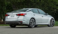 Nissan và Infiniti triệu hồi hơn 1,2 triệu xe vì lỗi camera lùi