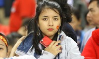 Những &apos;bóng hồng&apos; tiếp sức cho đội tuyển Việt Nam ở sân Mỹ Đình