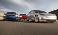 Lợi nhuận của Tesla không đến từ bán xe điện?