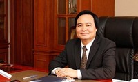 Bộ trưởng Phùng Xuân Nhạ