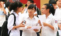 Phổ điểm thi lớp 10 của Hà Nội, TPHCM: Lo ngại dạy và học môn ngoại ngữ