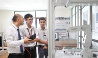 Phó Thủ tướng Vũ Đức Đam yêu cầu kiện toàn bộ máy quản lý trường Đại học Tôn Đức Thắng