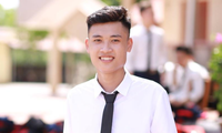 Chàng sinh viên Quân y 19 tuổi vào Nam hỗ trợ chống dịch: &apos;Chỉ mong đất nước bình an&apos;