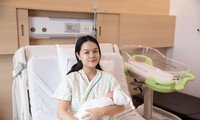 &apos;Nữ hoàng nhạc ballad Việt&apos; đã sinh con, dân tình &apos;soi&apos; ngay bạn trai đại gia giấu mặt đã lộ diện