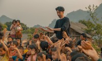 Rapper Đen Vâu: &apos;Chữ Tử tế nó vĩ đại lắm, mình chưa đủ sức để đeo lên đâu!&apos;