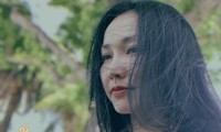 Vì dịch COVID-19, diễn viên Kim Hiền không thể bay về Việt Nam chịu tang mẹ