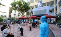 Hà Nội thêm 25 ca dương tính SARS-CoV-2, một người phát hiện khi đi làm giấy thông hành