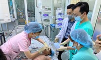 BV Nhi đồng Thành phố cứu bệnh nhi bị sốt xuất huyết nặng (ảnh: BVCC)