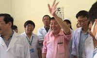 Bệnh nhân Covid-19 lớn tuổi nhất Việt Nam: &apos;Bác sĩ đưa tôi từ cõi chết trở về&apos;
