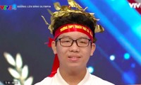 Nguyễn Minh Tuân (THPT Thạch Thất, Hà Nội) giành chiến thắng vòng thi tuần.