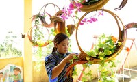 Chương trình năm nay tuyên dương giáo viên là người dân tộc thiểu số. Ảnh: Xuân Tùng