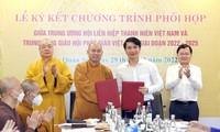 Hội LHTN Việt Nam và Giáo hội Phật giáo Việt Nam ký kết chương trình phối hợp