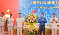 Thiếu tá Bùi Mạnh Hùng tái đắc cử Bí thư Đoàn Công an Hà Nội