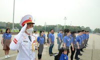 Gương mặt trẻ Việt Nam tiêu biểu và triển vọng năm 2022 báo công dâng Bác