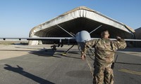 Mặc dù Reaper có thể được điều khiển qua vệ tinh từ Căn cứ Không quân Creech ở bang Nevada, Mỹ, việc cất cánh và hạ cánh được thực hiện bởi một phi hành đoàn trên mặt đất tại khu vực chiến trường. 