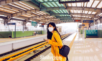 Bộ ảnh ‘Đu trend – Tàu điện Cát Linh đẹp như trong phim Hàn Quốc’