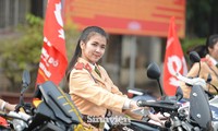 Nữ sinh Học viện Cảnh sát tạo dáng bên dàn xe ‘mô tô khủng’ 