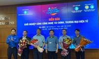 Sinh viên khởi nghiệp trong lĩnh vực công nghệ tài chính