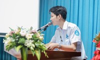Bảng dài thành tích của nam sinh Học viện Hàng không Việt Nam