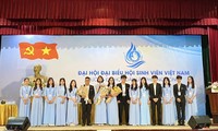 Chị Nguyễn Bích Ngọc làm Chủ tịch Hội Sinh viên trường ĐH Phương Đông