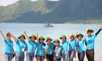 Tìm kiếm ý tưởng về bảo vệ chủ quyền và phát triển biển, đảo của Tổ quốc trong sinh viên