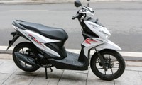 Loạt xe máy tay ga giảm giá mạnh trong tháng Ngâu