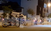 Chặn đường tổ chức đua xe giữa đêm, nhóm thanh niên bị công an vây bắt