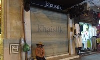 Cửa hàng Khaisilk tại 113 Hàng Gai, Hà Nội đóng cửa từ cuối tháng 10. Ảnh: TL. 