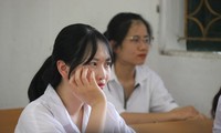 Bộ trưởng Giáo dục nói dẹp bỏ ‘văn mẫu’: Có thay đổi được ngay?